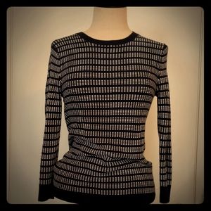 Black & White Stripe 3/4 Sleeve Pullover Sweater